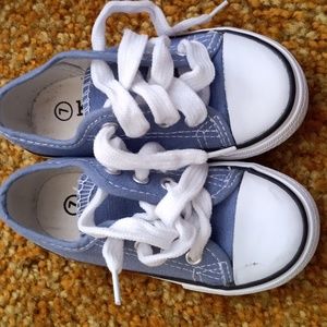 Used Toddler Kidgets sz 7 Boys